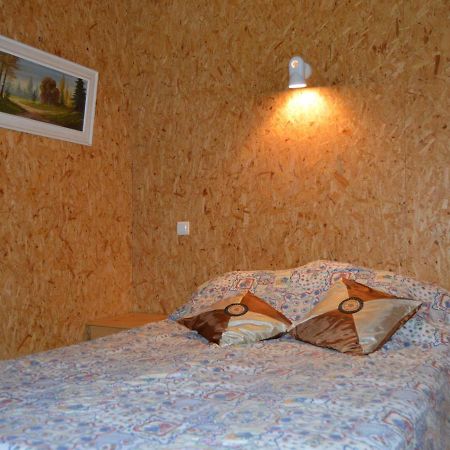 Chalet En Pleine Nature A Orsennes Avec Etang A Proximite, Ideal Pour 6 Personnes Et Animaux Admis - Fr-1-591-170 Ngoại thất bức ảnh