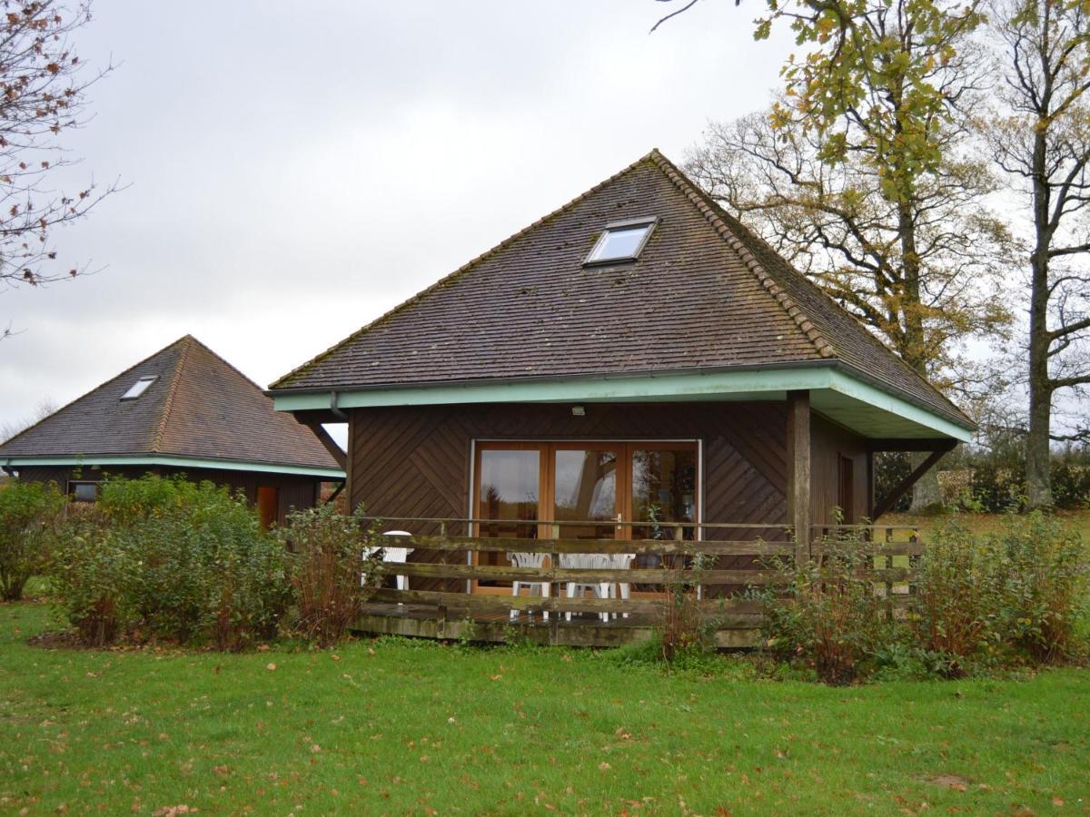 Chalet En Pleine Nature A Orsennes Avec Etang A Proximite, Ideal Pour 6 Personnes Et Animaux Admis - Fr-1-591-170 Ngoại thất bức ảnh
